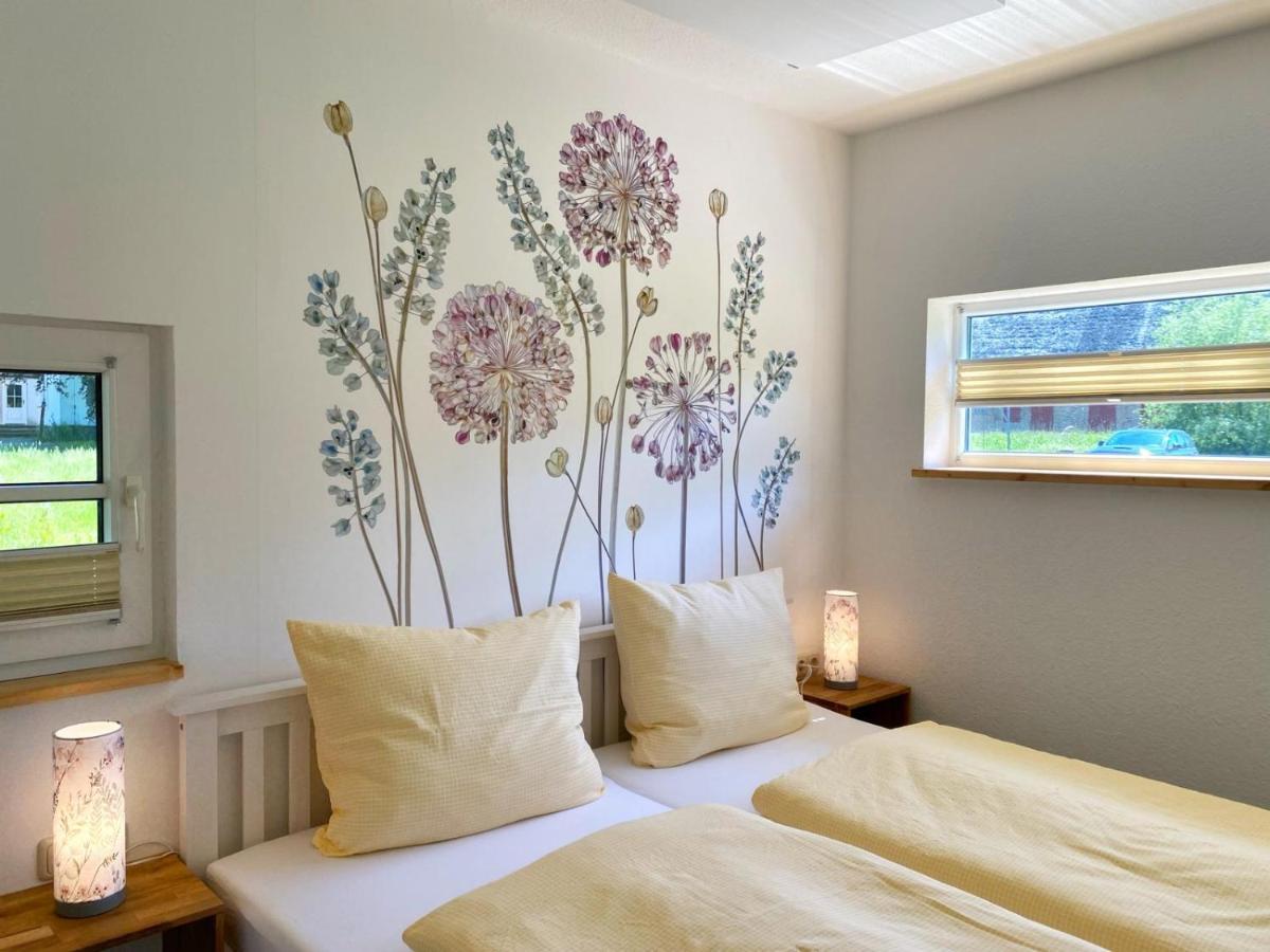 Hofgut Bisdamitz - Ferienhaus "Knoff" Ngoại thất bức ảnh
